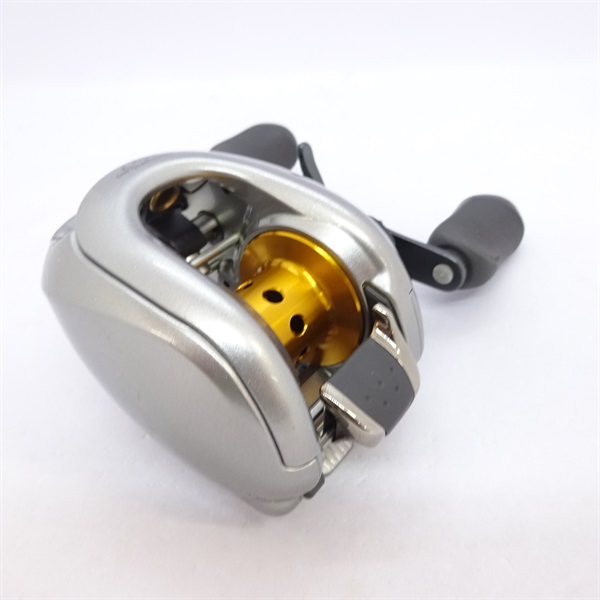 ０７メタニウムＭＧ７右